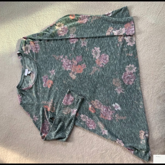 Isabel Maternity by Ingrid & Isabel - Picture 3 of 5